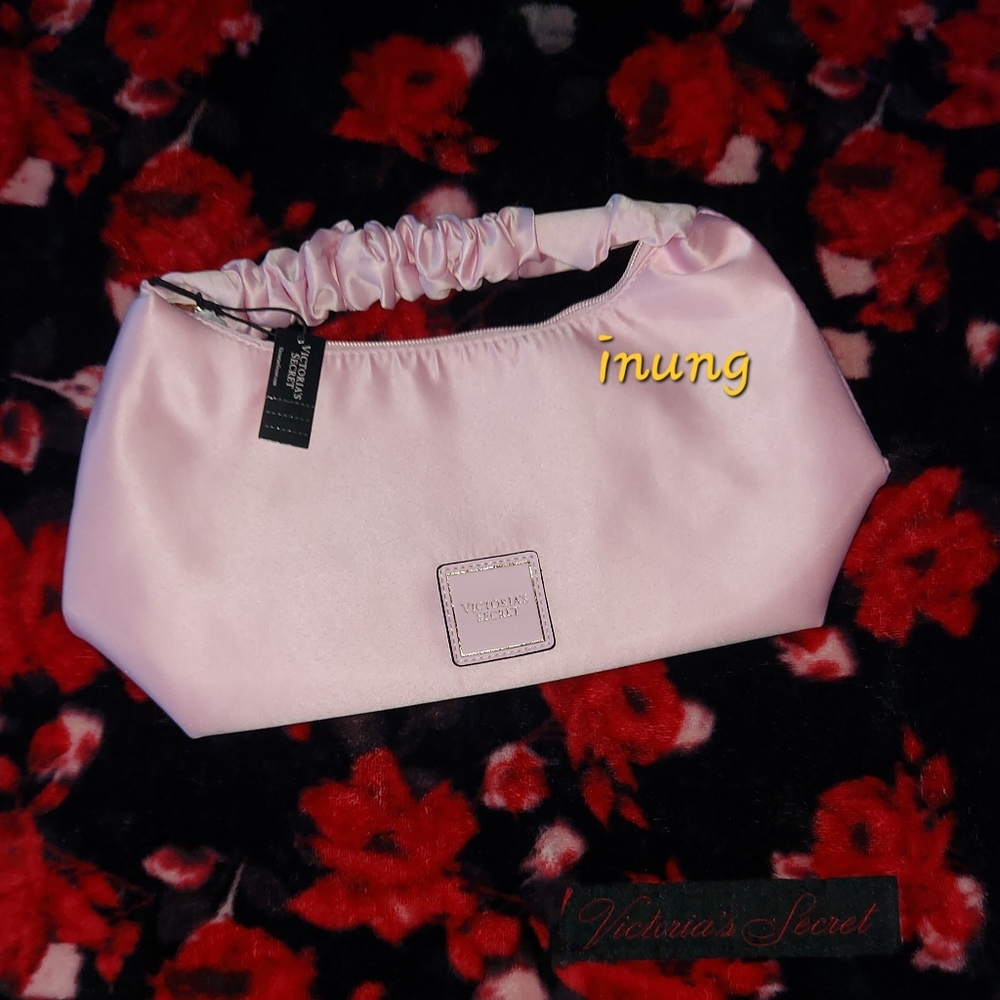 Victoria secret Scrunch bag NWT - Picture 9 of 9